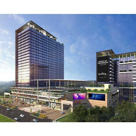 Sunday Hotels And Residences グルガウン エクステリア 写真