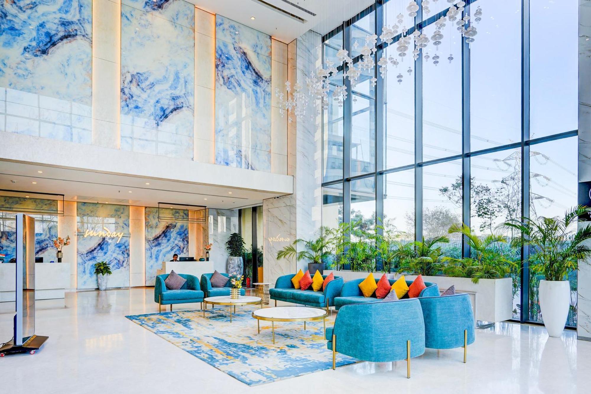 Sunday Hotels And Residences グルガウン エクステリア 写真