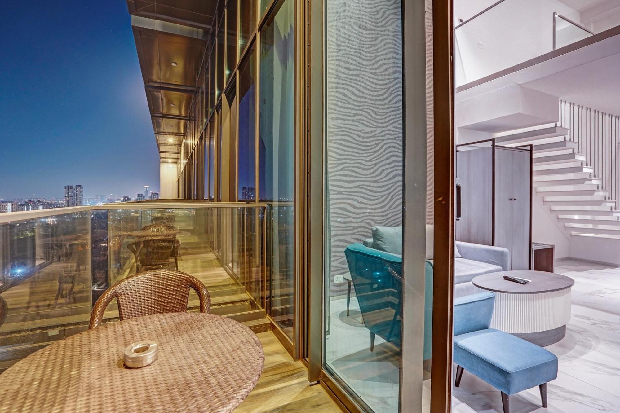 Sunday Hotels And Residences グルガウン エクステリア 写真