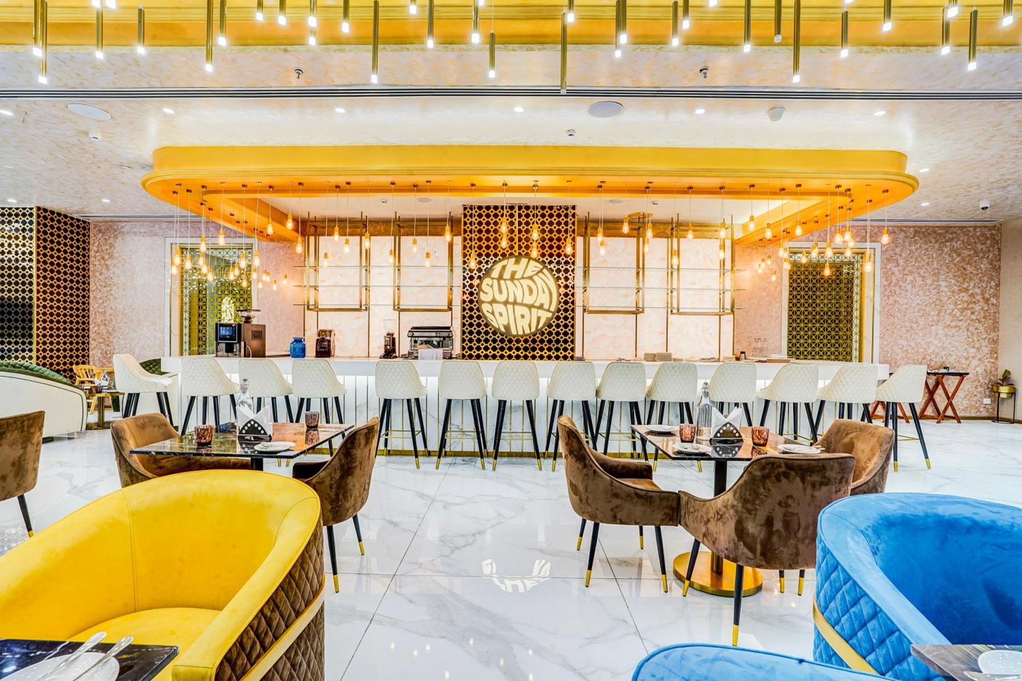 Sunday Hotels And Residences グルガウン エクステリア 写真