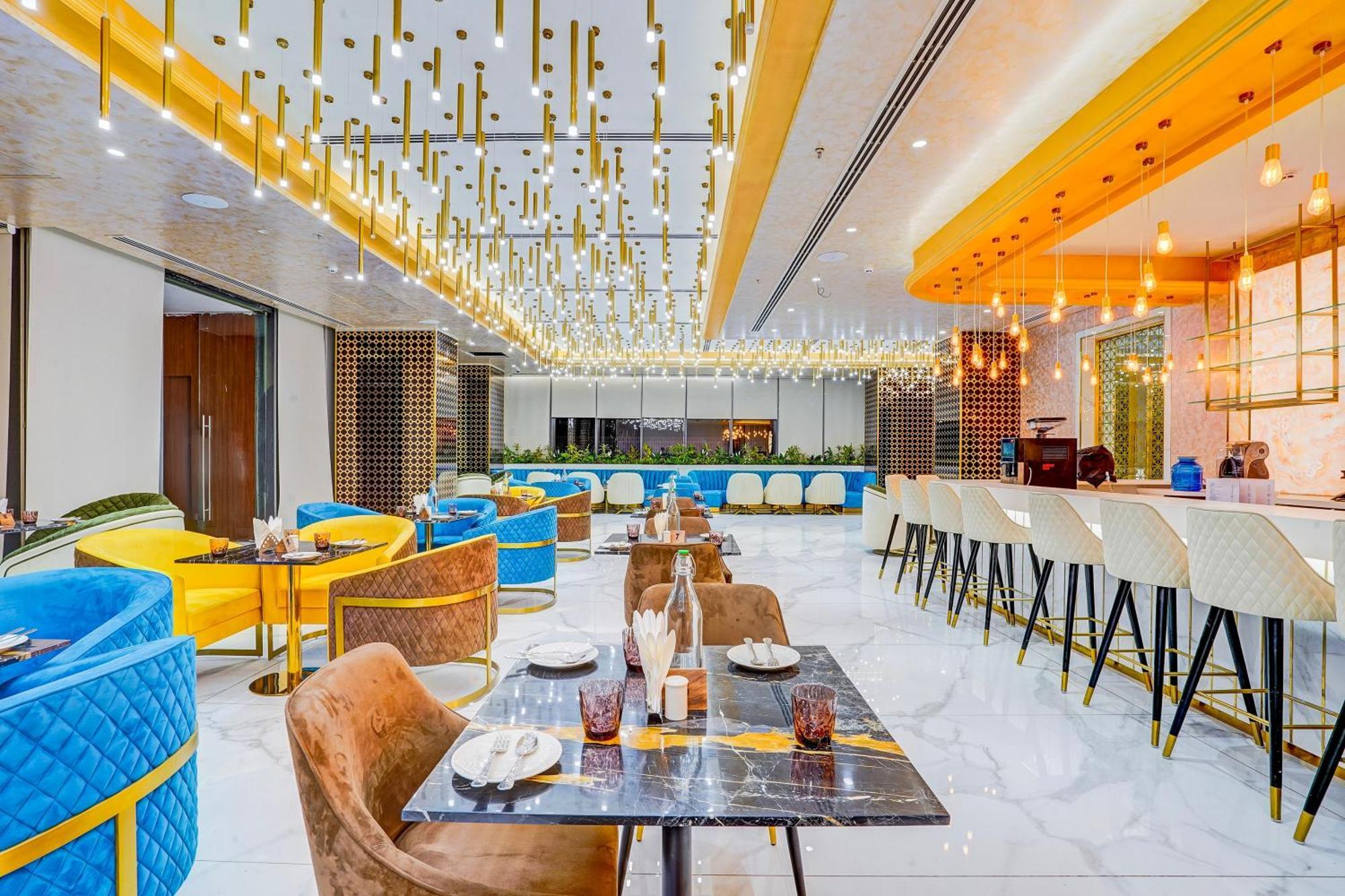 Sunday Hotels And Residences グルガウン エクステリア 写真