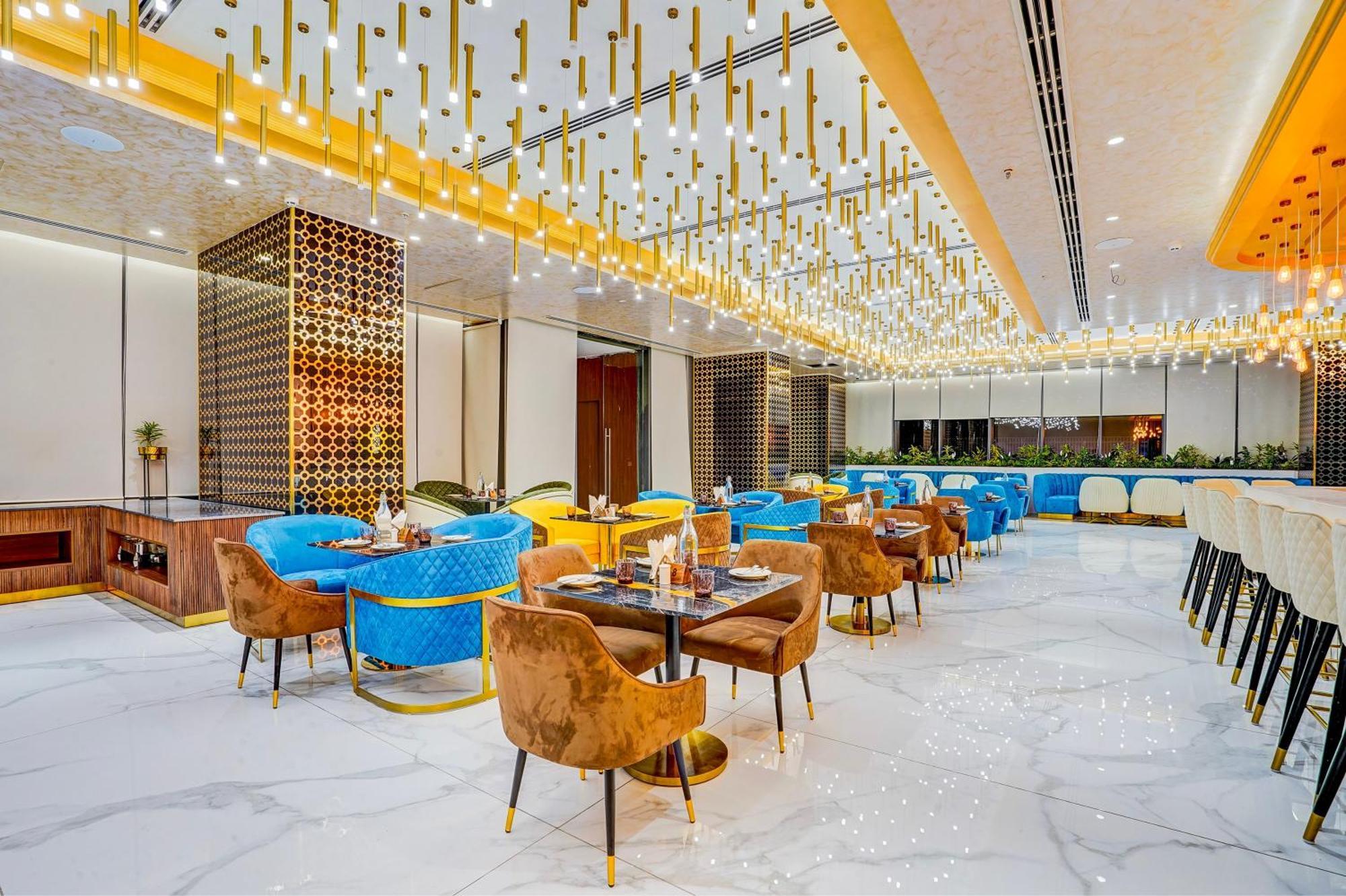 Sunday Hotels And Residences グルガウン エクステリア 写真