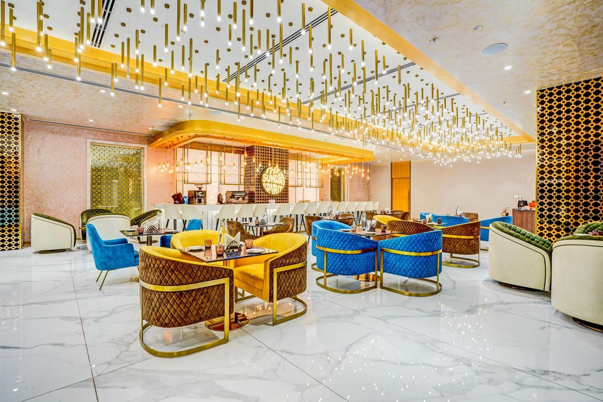 Sunday Hotels And Residences グルガウン エクステリア 写真