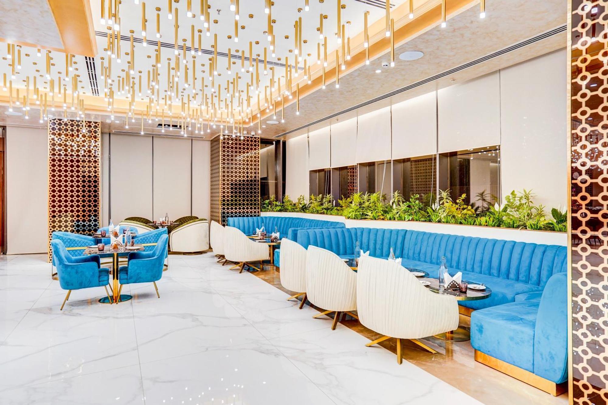 Sunday Hotels And Residences グルガウン エクステリア 写真