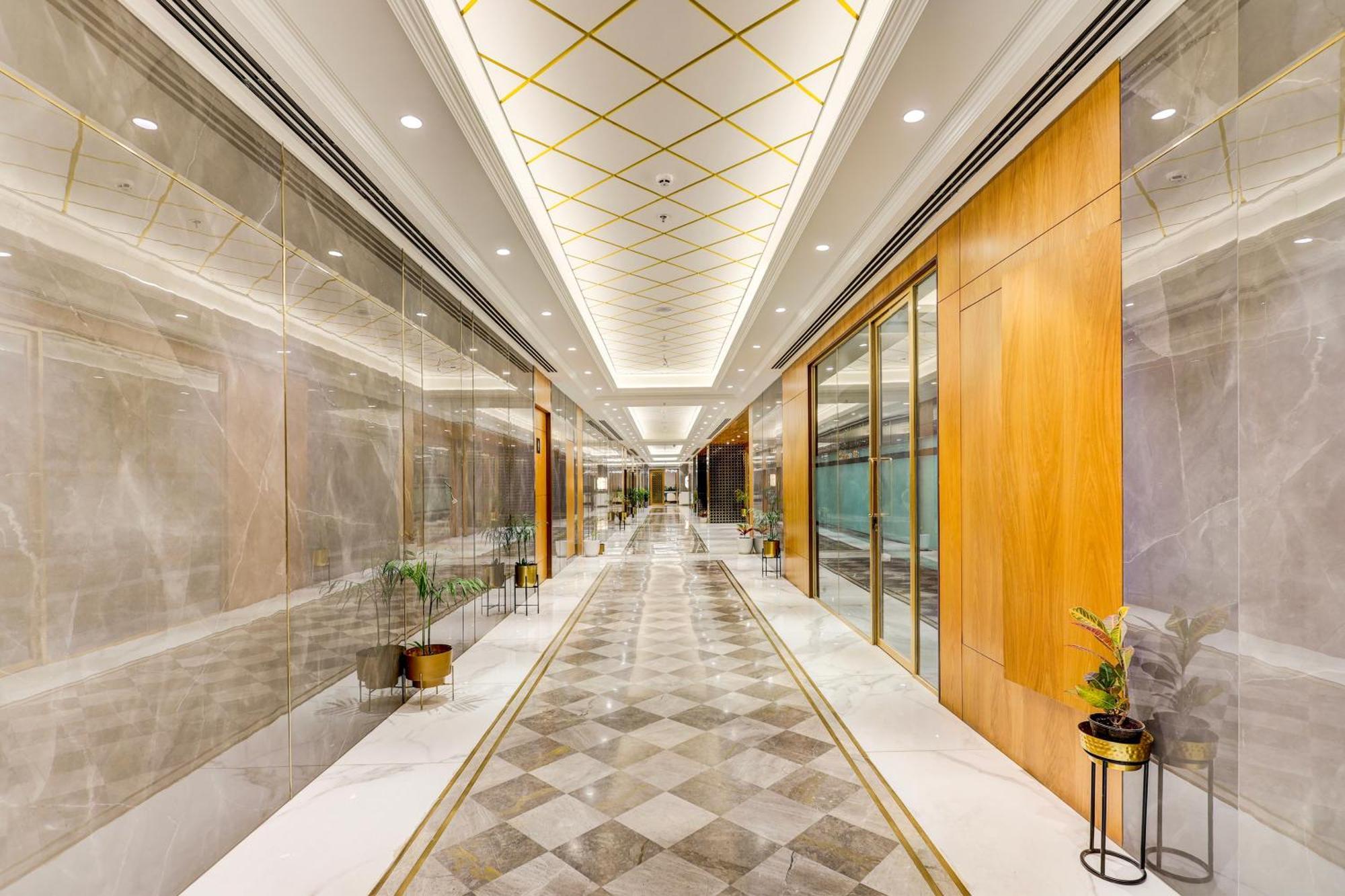 Sunday Hotels And Residences グルガウン エクステリア 写真