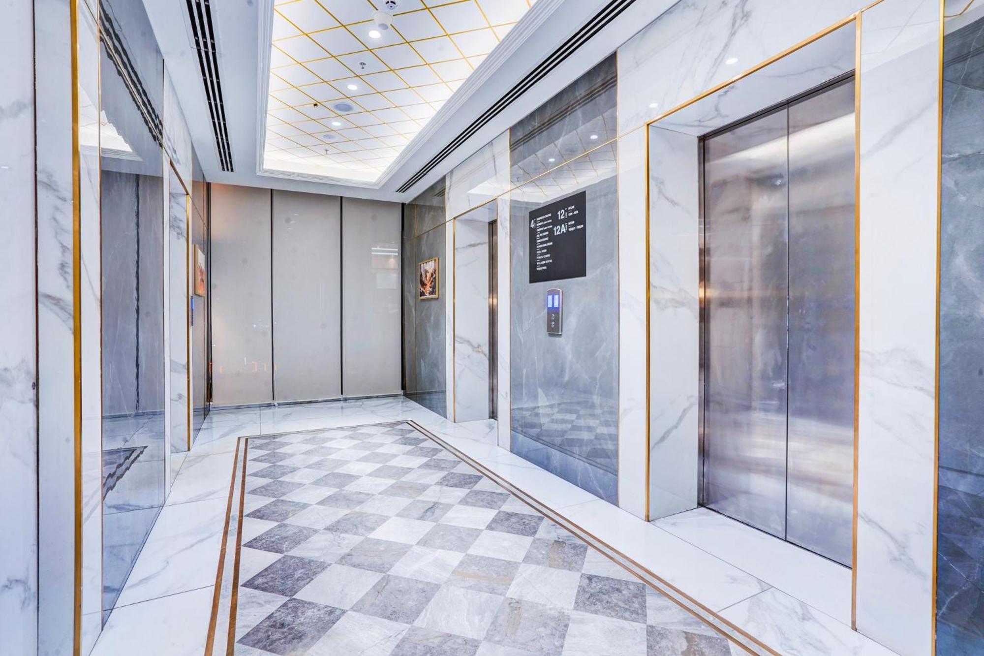 Sunday Hotels And Residences グルガウン エクステリア 写真